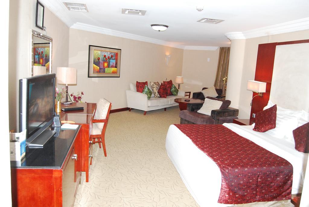 Chelsea Hotel Abuja Oda fotoğraf